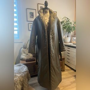 Calvin Klein puffer coat in khaki. Size small but oversized so fits medium. NWT